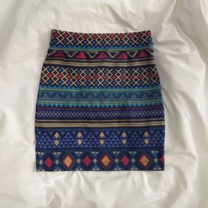 F21 elastic aztec printed mini skirt